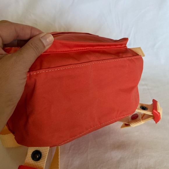 Fjällräven Women's Kanken Art Mini Backpack Poppy Fields Cotton Sky Coral Peach - Picture 6 of 13